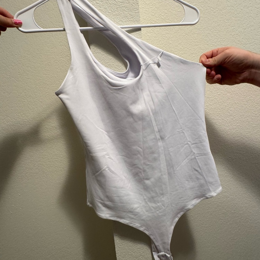 White One- Shoulder Bodysuit